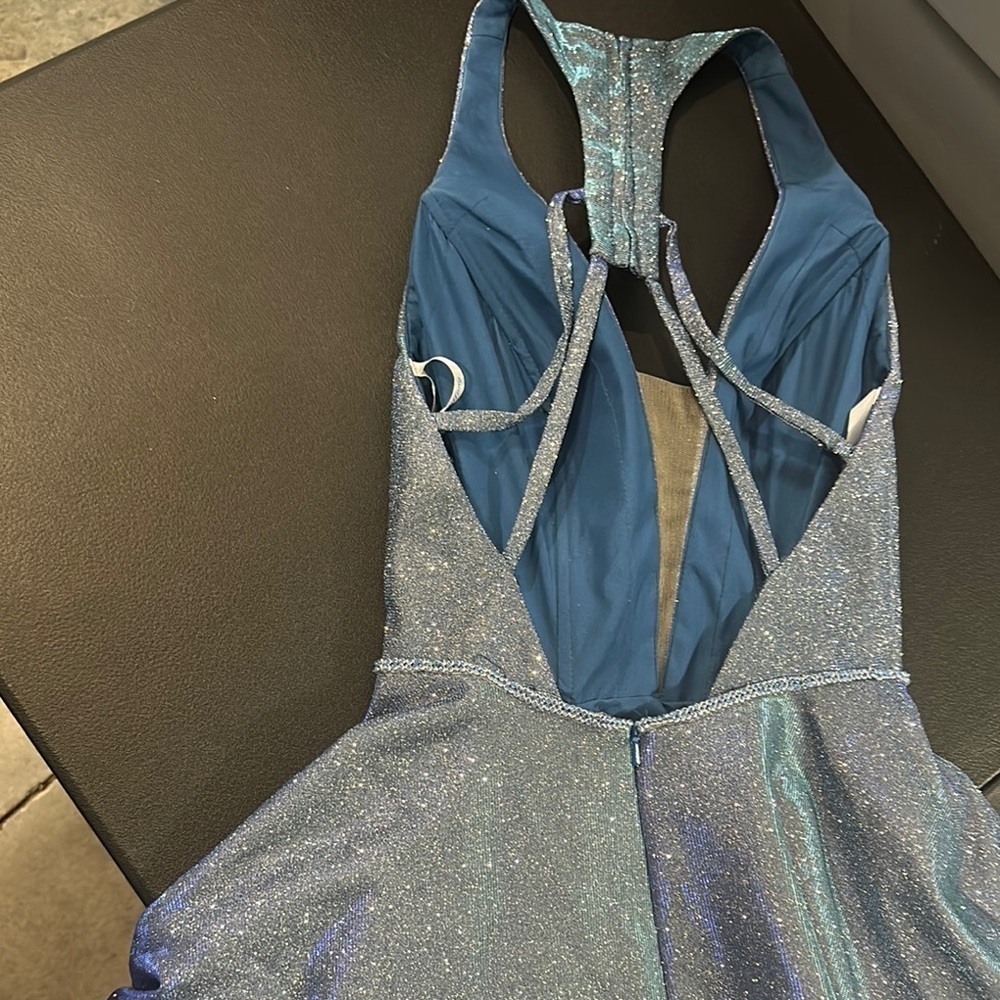 Tiffany sparkling blue dress with plunging neck line and flowing skirt size 0 - Picture 7 of 12